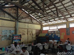Plafon SDN 89 Palembang Rusak, Belum Diperbaiki Meski Sudah Melapor ke Disdik