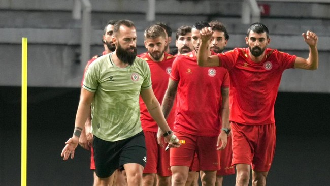 Pelatih Lebanon Dapat Bocoran dari Pemain Montenegro di Indonesia Pelatih Lebanon, Miodrag Radulovic, sebut pertandingan melawan Timnas Indonesia sebagai momentum krusial dalam persiapan jelang kualifikasi Piala Asia 2027.