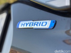 Mobil Hybrid Lebih Banyak Nyumbang Duit ke Negara daripada Mobil Listrik