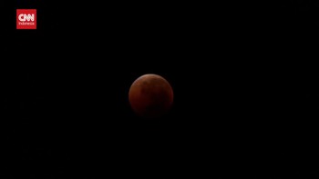 VIDEO: Gerhana Bulan Total Terangi Langit Jakarta, Muncul Lagi 2033