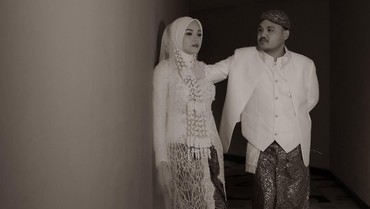 img-title Salma Salsabil Manggung Usai Melahirkan, Dimansyah Dicibir Pengangguran