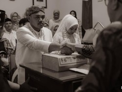 Terpopuler: Foto Pernikahan Salma Salsabil Bikin Salfok Vs Tarif Hotman Paris