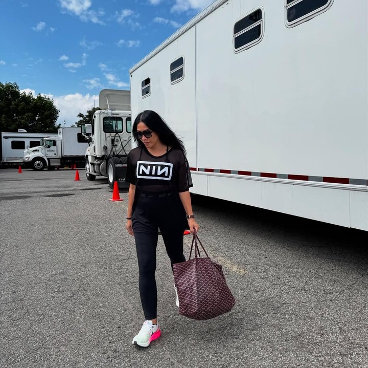 <p>Momen itu dibagikan langsung oleh Anggun dan Agnez melalui beberapa foto yang diunggah di akun Instagram pribadinya. &ldquo;Kami berada di sini bersama <em>#Reacher,&rdquo;</em> tulis Anggun, dikutip dari laman Instagram <em>@anggun_cipta,</em> Selasa (9/9/2025). (Foto: Instagram@anggun_cipta)</p>