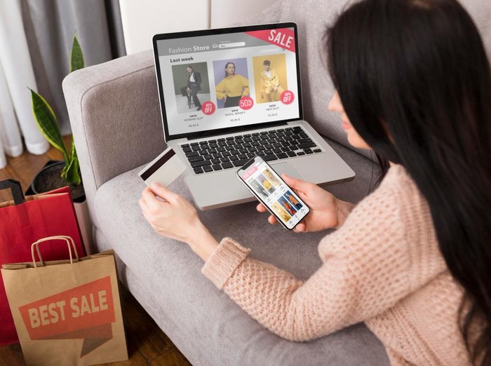 Digitalisasi makin memudahkan banyak orang dalam memulai bisnis di rumah, salah satunya dengan menjadi bagian dari program affiliate. Kamu tinggal memilih e-commerce terpercaya untuk memulai program ini, lalu lakukan pendaftaran.