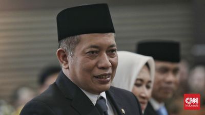Ferry Juliantono resmi menggantikan Budi Arie Setiadi sebagai menteri koperasi.