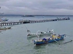 Cuaca Buruk, Ratusan Nelayan Maringkik Lombok Timur Tak Bisa Melaut