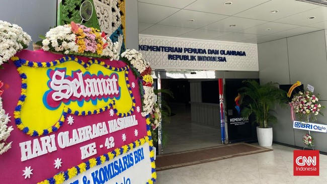 Suasana lengang menghiasi kantor Kemenpora RI usai Dito Ariotedjo terkena reshuffle kabinet Presiden Prabowo Subianto.