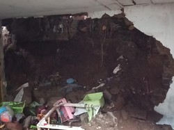 Hujan Deras Sebabkan Longsor hingga Banjir di Lembang