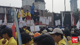 Mahasiswa Jabodetabek Demo di DPR Tagih Tuntutan 17+8