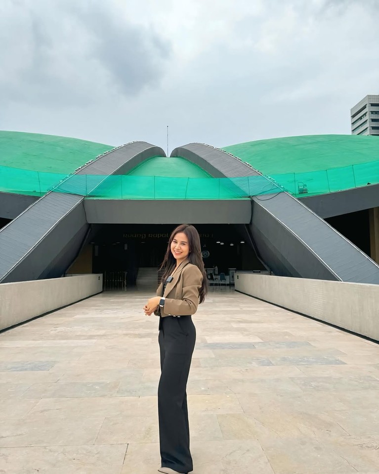 Mayang Lucyana Mayang Lucyana