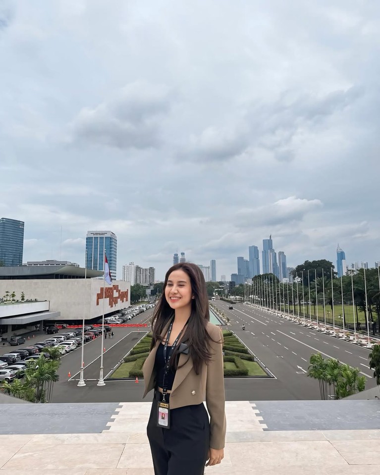 Mayang Lucyana Mayang Lucyana