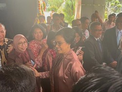 Sri Mulyani Tiba di Kemenkeu Jelang Sertijab, Pegawai Teriak We Love You