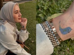 Paula Verhoeven Pamer Tato Kecil di Tangan yang Curi Perhatian
