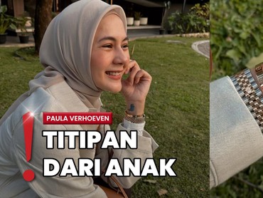 img-title Aura Bahagia Terpancar, Paula Verhoeven Pamer Tato Kecil di Tangan