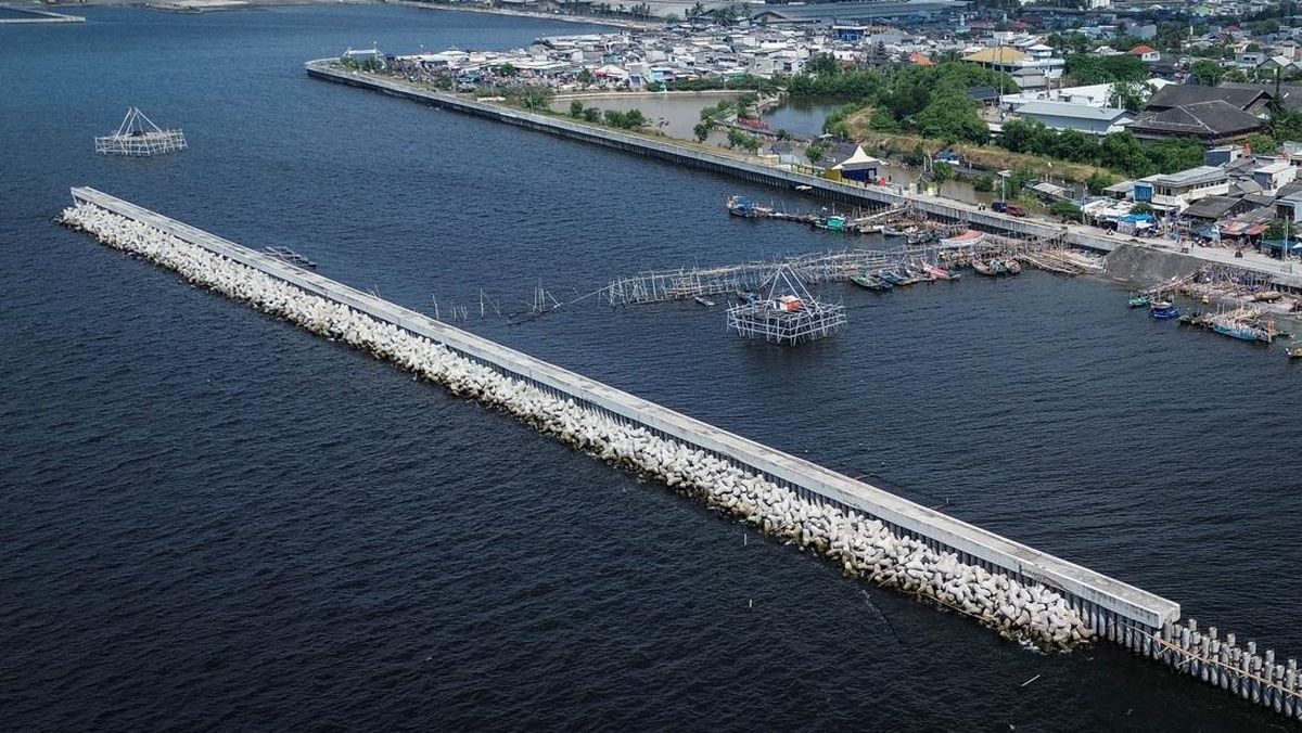 KKP Ungkap Pemilik Tanggul Beton di Laut Cilincing