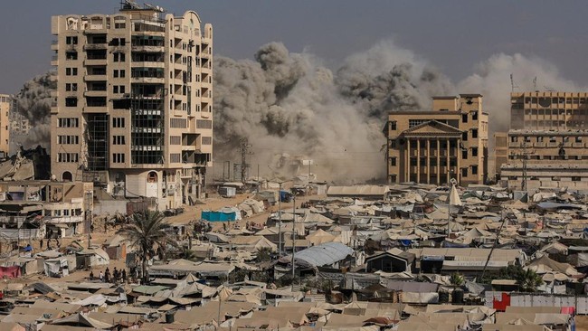 Israel Mulai Serbuan Pasukan Darat ke Gaza City Pasukan Israel memulai serangan pasukan darat ke Gaza City, Selasa (15/9).