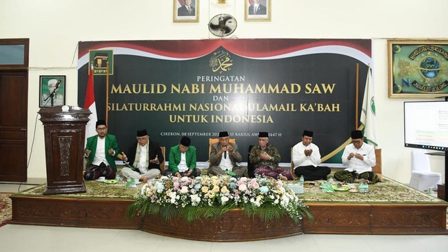 Forum Musyawarah Nasional Alim Ulama mendesak DPR hentikan anggaran kunjungan luar negeri dan alihkan untuk bantuan sosial.