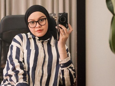 img-title Umumkan Kelahiran Anak Pertama, Ini 7 Potret Salma Salsabil Diduga Tengah Hamil