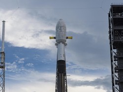 Satelit Nusantara Lima Hadapi Tantangan Cuaca Sebelum Peluncuran