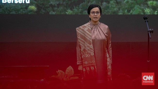 Mantan Menteri Keuangan Sri Mulyani tercatat hanya memiliki satu unit mobil dalam laporan harta kekayaannya yang nilainya mencapai Rp92,8 miliar.