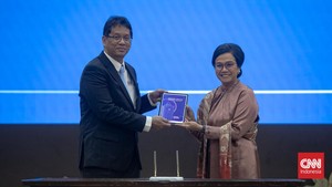 FOTO: Sri Mulyani Resmi Serahkan Jabatan Menkeu ke Purbaya Sadewa