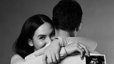 Steffi Zamora Umumkan Hamil Anak Nino Fernandez