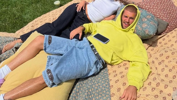 SWAG II memotret kisah cinta Justin Bieber dan Hailey, dari pernikahan hingga keseharian yang penuh romantisme./Foto: Instagram/lilbieber