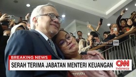 VIDEO: Air Mata dan Nyanyian Pegawai Kemenkeu Lepas Sri Mulyani