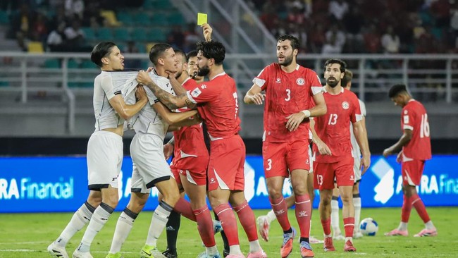 Posisi Indonesia Turun Usai Ditahan Lebanon Ranking FIFA Indonesia turun ke posisi 119 setelah seri melawan Lebanon, meski sebelumnya naik usai menang 6-0 atas Taiwan. Total poin sekarang 1.157,98.