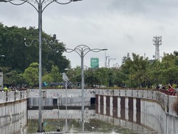 Underpass Dewa Ruci Kuta Terendam Banjir, Turis-turis Dievakuasi