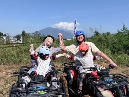 Dua Putra Tampan Cut Meyriska yang Disebut Mirip Oppa Korea, Intip 5 Potretnya