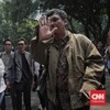 Polisi Periksa Belasan Staf Lokataru & Kuasa Hukum di Kasus Delpedro