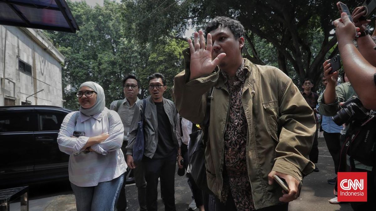 Polisi Periksa Belasan Staf Lokataru dan Kuasa Hukum di Kasus Delpedro