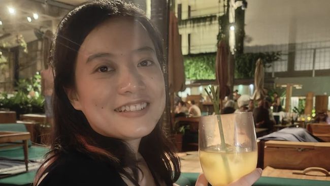 Leony curhat dibebani pajak waris puluhan juta saat mengurus balik nama rumah warisan ayahnya.