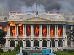 Demo Berdarah di Nepal, Massa Bakar Rumah dan Serang Menteri