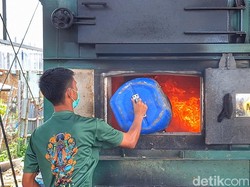 Insinerator Mulai Digunakan untuk Atasi Sampah di Bandung