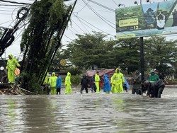 Akses ke Gianyar Lumpuh, Warga Batubulan Sebut Banjir Terparah Seumur Hidup