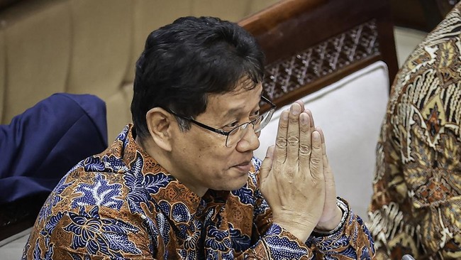 Menteri Keuangan Purbaya Yudhi Sadewa akan menarik Rp200 triliun dari total Rp425 triliun uang negara yang disebut mengendap di Bank Indonesia (BI).