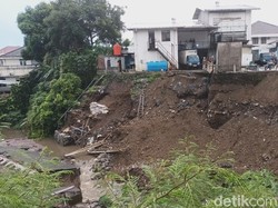 4 Rumah di Candisari Semarang Terendam Luapan Sungai gegara Talut Longsor