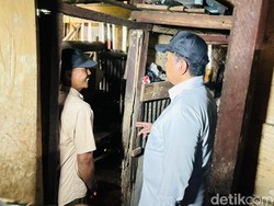 Warga Transmigrasi Batu Ampar Keluhkan Jalan, Wamen Beri Bantuan Perbaikan