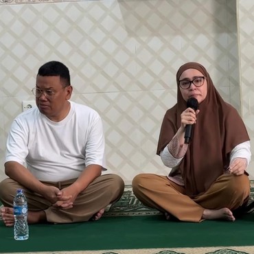 Tangis Astrid Kuya Usai Rumah Dijarah Massa: Tak Ada Uang DPR Bangun Rumah Itu