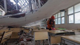 44 Orang Termasuk Siswa Terluka Tertimpa Atap SMK 1 Gunung Putri Bogor