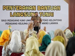 242 Guru Non ASN Dapat Bantuan Permodalan Usaha dari Bupati Kediri