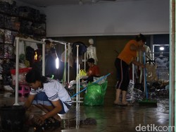 Situasi Pasar Kumbasari Setelah Banjir Dahsyat Terjang Denpasar