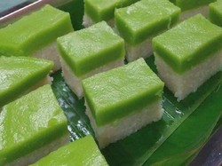 Kue Sarimuka, Si Hijau Cantik nan Lembut dari Melayu