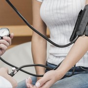 3 Kebiasaan yang Perlu Dibatasi untuk Mengurangi Risiko Stroke