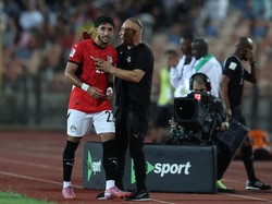 Marmoush Cedera Lutut, Absen di Derby Manchester