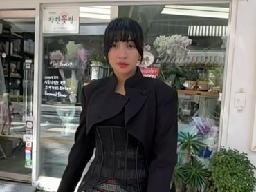 Ini Ancaman yang Diterima Hesti Purwadinata & Suami Usai Dukung Buku Aurelie Moeremans