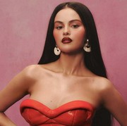 Selena Gomez Jadi Cover 'Allure', Bicara Pernikahan, Rare Beauty, hingga Kesehatan Mental