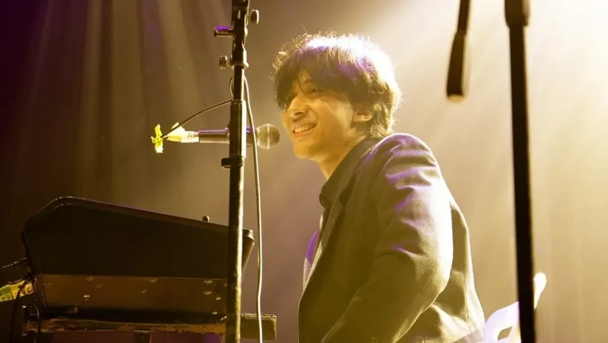 Sulthon Kamil Vokalis Harum Manis